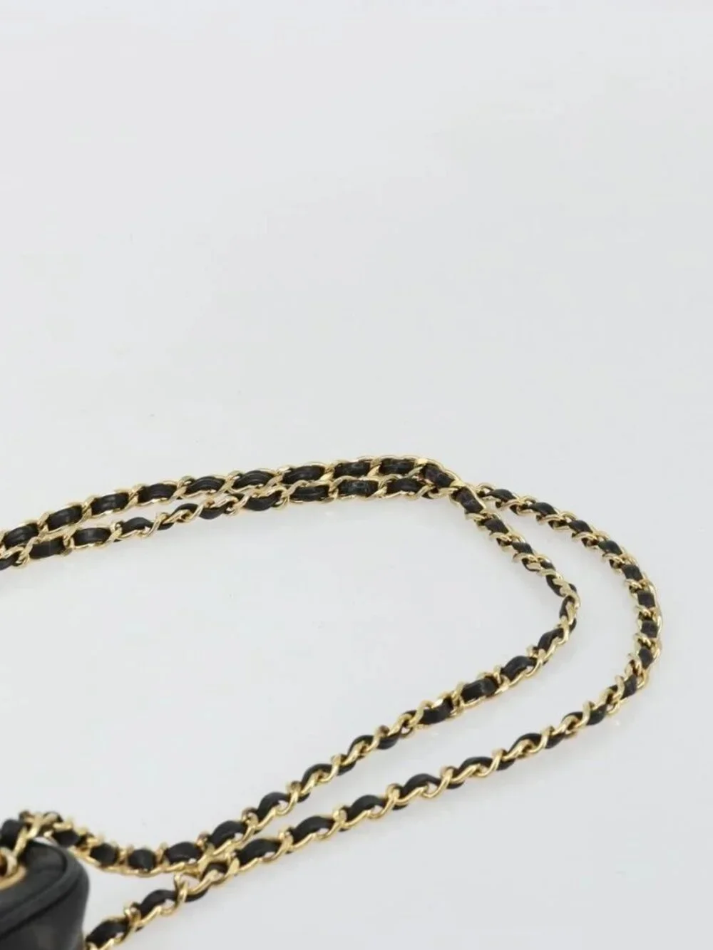 CHANEL V Stitch Chain Shoulder Bag Lamb Skin Black Gold CC Auth BA13037